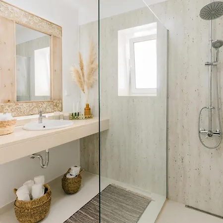 Casa Ti'rosa Feriehus Caniço